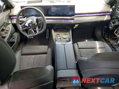 Zdjęcie 8 z 12 samochodu: 2024 BMW I5 M60 VIN:WBY43FK02RCR58592 - miniatura