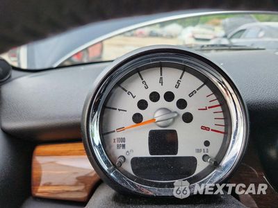 Zdjęcie 9 z 13 samochodu: 2012 MINI COOPER S VIN:WMWSV3C50CTY18718 - miniatura