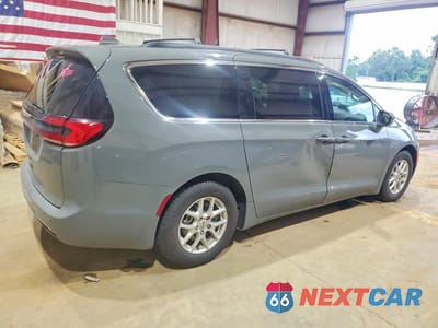 Trzecie zdjęcie samochodu z tyłu: 2022 CHRYSLER PACIFICA TOURING L VIN:2C4RC1BG3NR125747 - miniatura
