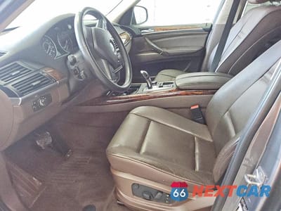 Zdjęcie 7 z 12 samochodu: 2012 BMW X5 XDRIVE35I VIN:5UXZV4C51CL752203 - miniatura