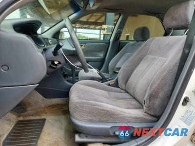 Zdjęcie 7 z 12 samochodu: 2001 TOYOTA CAMRY LE VIN:4T1BF22KX1U959932 - miniatura
