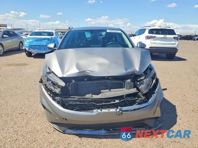 Piąte zdjęcie samochodu w środku: 2023 KIA FORTE LXS VIN:3KPF24AD9PE650699 - miniatura