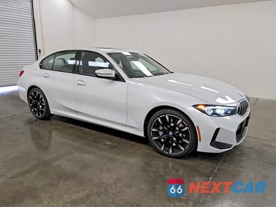 Czwarte zdjęcie samochodu z boku: 2026 B M W 3 SERIES 4D SEDAN 330I XDRIVE MSPORT VIN:WBA23LA08TFW53481 - miniatura