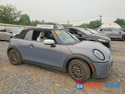 Czwarte zdjęcie samochodu z boku: 2025 MINI COOPER S VIN:WMW23GX01S2X26596 - miniatura