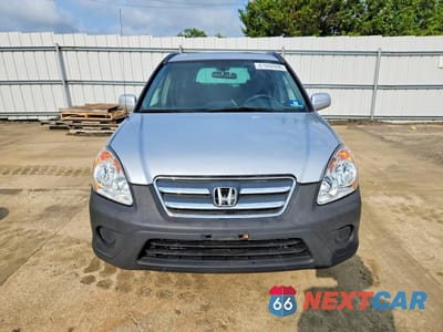 Piąte zdjęcie samochodu w środku: 2005 HONDA CR-V EX VIN:SHSRD78855U310953 - miniatura