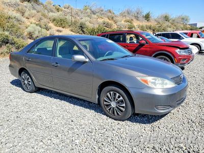 Czwarte zdjęcie samochodu z boku: 2003 TOYOTA CAMRY LE VIN:4T1BE32K13U682826 - miniatura