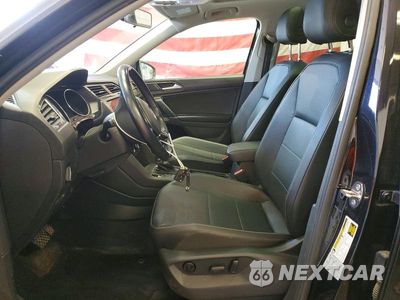 Zdjęcie 7 z 13 samochodu: 2018 VOLKSWAGEN TIGUAN SE VIN:3VV2B7AX5JM067992 - miniatura