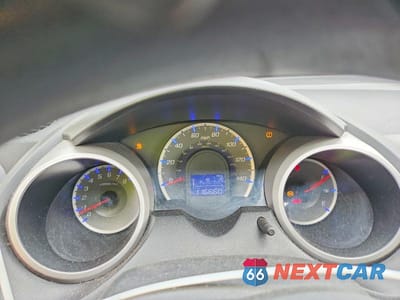 Zdjęcie 9 z 12 samochodu: 2013 HONDA FIT VIN:JHMGE8H36DC077973 - miniatura