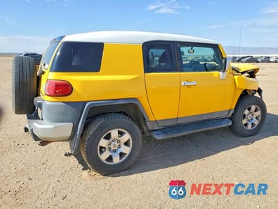 Trzecie zdjęcie samochodu z tyłu: 2007 TOYOTA FJ CRUISER VIN:JTEBU11F270069753 - miniatura