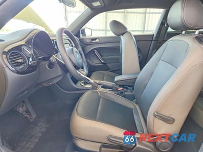 Zdjęcie 7 z 12 samochodu: 2015 VOLKSWAGEN BEETLE 1.8T VIN:3VWF17AT5FM637428 - miniatura