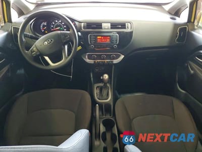 Zdjęcie 8 z 13 samochodu: 2016 KIA RIO LX VIN:KNADM4A39G6660757 - miniatura
