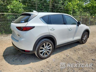 Trzecie zdjęcie samochodu z tyłu: 2020 MAZDA CX-5 SIGNATURE VIN:JM3KFBEY6L0836764 - miniatura