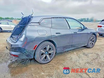 Trzecie zdjęcie samochodu z tyłu: 2024 BMW IX XDRIVE50 VIN:WB523CF08RCP44882 - miniatura