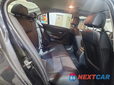Zdjęcie 10 z 12 samochodu: 2011 BMW 328 XI VIN:WBAPK7C50BA463601 - miniatura
