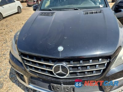 Zdjęcie 12 z 13 samochodu: 2015 MERCEDES-BENZ ML 63 AMG VIN:4JGDA7EB6FA567555 - miniatura