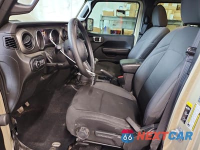 Zdjęcie 7 z 14 samochodu: 2022 JEEP WRANGLER UNLIMITED SPORT VIN:1C4HJXDG5NW227530 - miniatura