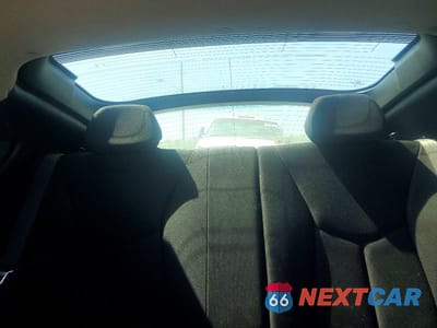 Zdjęcie 10 z 13 samochodu: 2017 HYUNDAI VELOSTER VIN:KMHTC6AD3HU305002 - miniatura