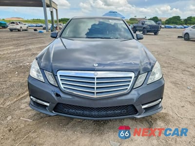 Piąte zdjęcie samochodu w środku: 2013 MERCEDES-BENZ E 350 VIN:WDDHF5KB7DA666520 - miniatura