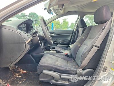 Zdjęcie 7 z 13 samochodu: 2012 HONDA ACCORD LX VIN:1HGCP2F39CA044505 - miniatura