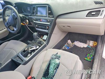 Zdjęcie 8 z 12 samochodu: 2018 HYUNDAI SONATA SE VIN:5NPE24AF4JH607744 - miniatura