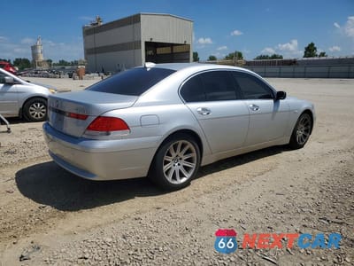 Trzecie zdjęcie samochodu z tyłu: 2005 BMW 745 VIN:WBAGL63565DP75562 - miniatura