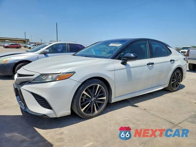 2019 TOYOTA CAMRY XSE 4T1B61HK1KU280764 - główne zdjęcie licytacji z USA - miniatura