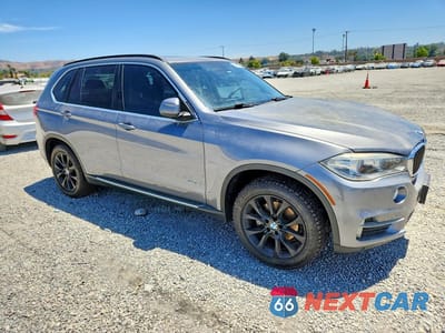 Czwarte zdjęcie samochodu z boku: 2016 BMW X5 VIN:5UXKR2C50G0R69596 - miniatura