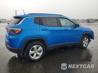 Trzecie zdjęcie samochodu z tyłu: 2021 JEEP COMPASS LATITUDE VIN:3C4NJDBB1MT532925 - miniatura