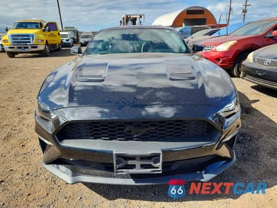 Piąte zdjęcie samochodu w środku: 2023 FORD MUSTANG VIN:1FA6P8TH5P5108025 - miniatura