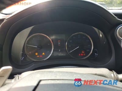Zdjęcie 9 z 12 samochodu: 2017 LEXUS IS 200T VIN:JTHBA1D20H5059053 - miniatura