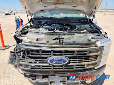 Zdjęcie 11 z 12 samochodu: 2025 FORD F350 SUPER DUTY VIN:1FT8W3DT3SED23648 - miniatura