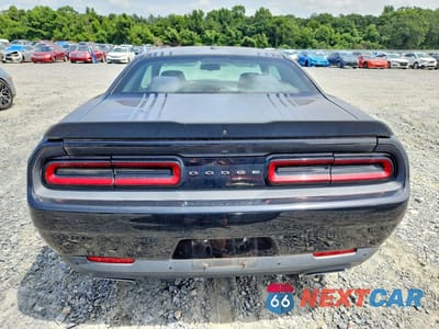 Zdjęcie 6 z 12 samochodu: 2015 DODGE CHALLENGER SXT VIN:2C3CDZAT2FH895305 - miniatura