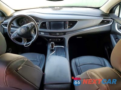 Zdjęcie 8 z 12 samochodu: 2018 BUICK ENCLAVE ESSENCE VIN:5GAERBKW5JJ122102 - miniatura