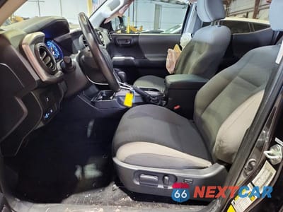 Zdjęcie 7 z 12 samochodu: 2022 TOYOTA TACOMA SR5 V6 VIN:3TMAZ5CN9NM168979 - miniatura