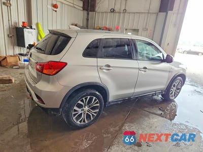Trzecie zdjęcie samochodu z tyłu: 2018 MITSUBISHI OUTLANDER SPORT ES VIN:JA4AP3AU9JZ013520 - miniatura