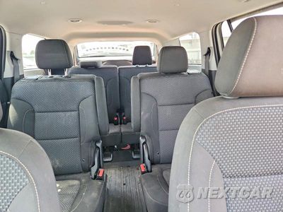 Zdjęcie 10 z 13 samochodu: 2023 GMC ACADIA SLE VIN:1GKKNRL46PZ141615 - miniatura