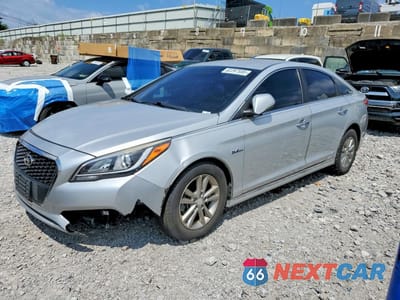 2016 HYUNDAI SONATA HYBRID SE KMHE24L15GA022247 - główne zdjęcie licytacji z USA - miniatura