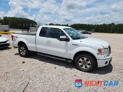 Czwarte zdjęcie samochodu z boku: 2010 FORD F150 SUPER CAB VIN:1FTEX1C82AKE57195 - miniatura