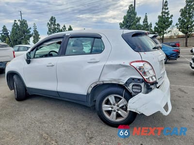 Drugie zdjęcie samochodu z przodu: 2018 CHEVROLET TRAX LS VIN:3GNCJNSB6JL218316 - miniatura