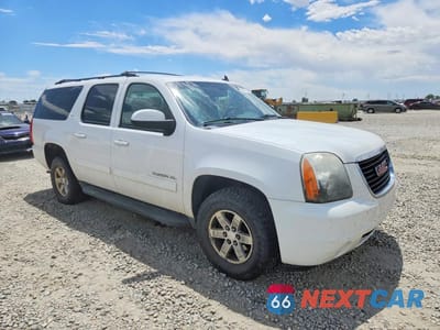 Czwarte zdjęcie samochodu z boku: 2013 GMC YUKON XL K1500 SLT VIN:1GKS2KE78DR102527 - miniatura