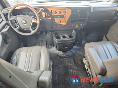 Zdjęcie 8 z 13 samochodu: 2014 CHEVROLET EXPRESS G1500 VIN:1GCSHAF40E1124725 - miniatura