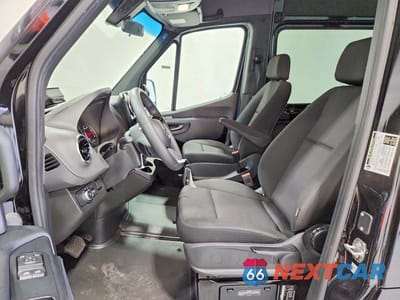 Zdjęcie 7 z 13 samochodu: 2025 MERCEDES-BENZ SPRINTER 2500 VIN:W1Z4KGHY1ST214342 - miniatura