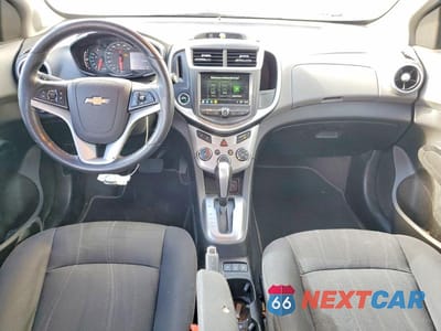 Zdjęcie 8 z 12 samochodu: 2018 CHEVROLET SONIC LT VIN:1G1JD5SG2J4137850 - miniatura