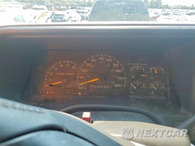 Zdjęcie 9 z 12 samochodu: 1997 CHEVROLET TAHOE K1500 VIN:3GNEK18RXVG140639 - miniatura