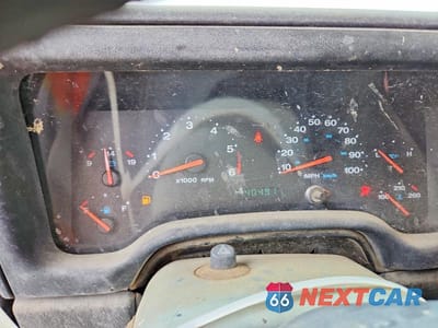 Zdjęcie 9 z 12 samochodu: 2003 JEEP WRANGLER / TJ SE VIN:1J4FA29103P313120 - miniatura