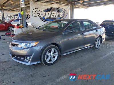 2014 TOYOTA CAMRY SE 4T1BF1FK9EU357176 - główne zdjęcie licytacji z USA - miniatura