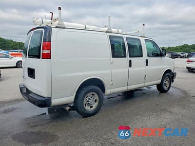 Trzecie zdjęcie samochodu z tyłu: 2017 CHEVROLET EXPRESS G2500 VIN:1GCWGAFFXH1189821 - miniatura