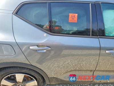 Zdjęcie 10 z 12 samochodu: 2019 VOLVO XC40 T5 MOMENTUM VIN:YV4162UK9K2117154 - miniatura