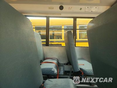 Zdjęcie 6 z 10 samochodu: 2014 CHEVROLET EXPRESS G3 - SCHOOL BUS VIN:1GB3G3BG2E1183220 - miniatura