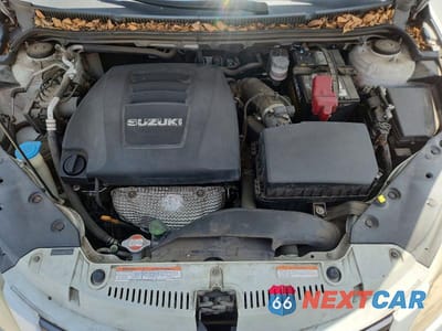 Zdjęcie 11 z 13 samochodu: 2011 SUZUKI KIZASHI SE VIN:JS2RE9A35B6111784 - miniatura